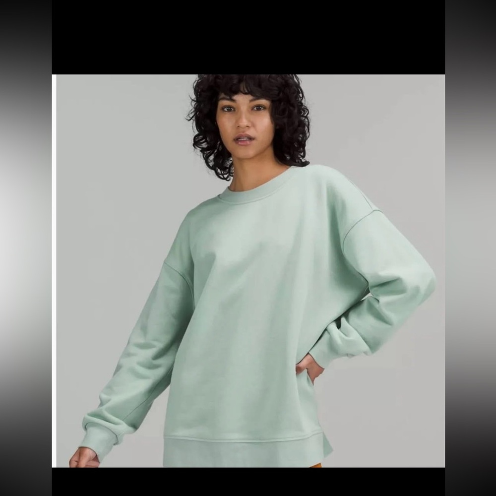 lululemon Perfectly Oversized Crew - Size 6
